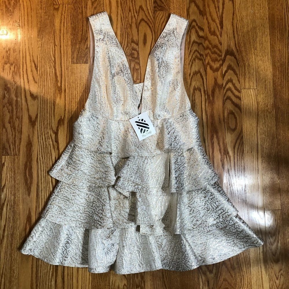 NWT - Blithe - Multi-Layered Gold Dress - Picture 4 of 7